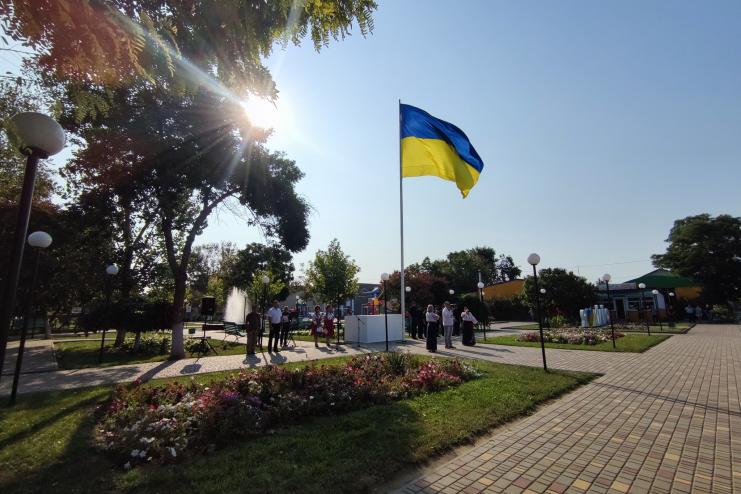 В Килии прошло торжественное поднятие флага Украины (фото)